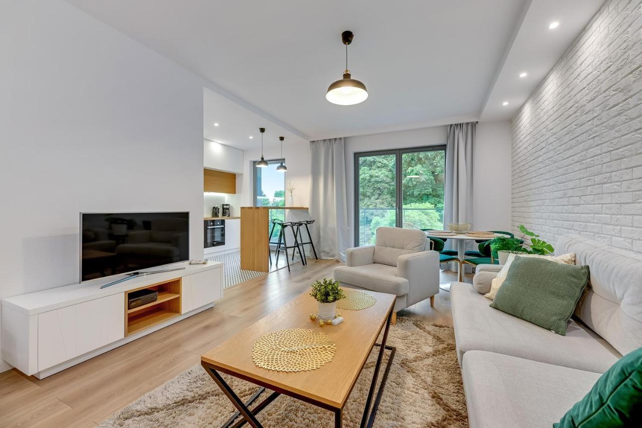 Wave Apartments - Nadmorze 2 กดัญสก์ ภายนอก รูปภาพ