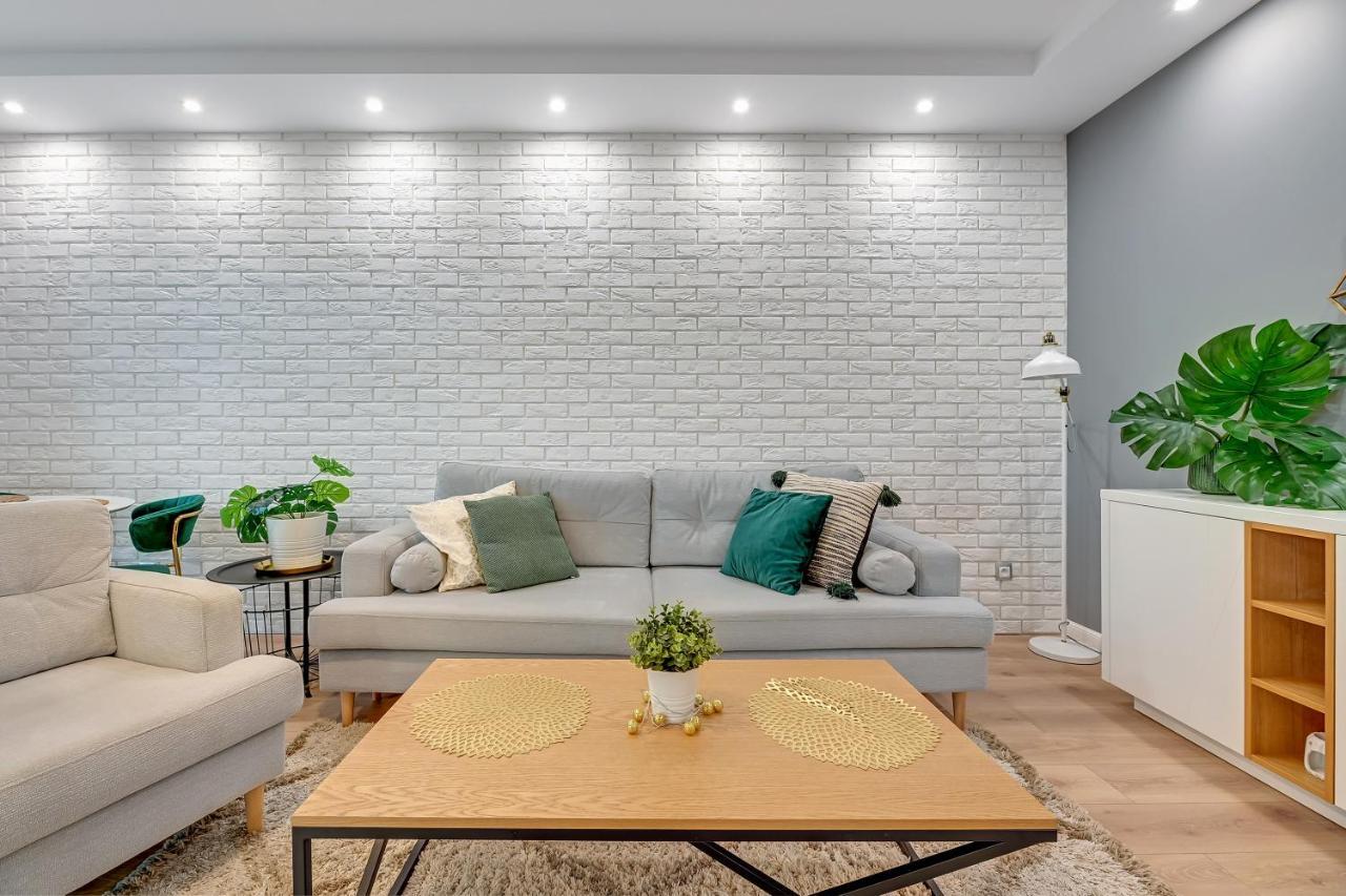 Wave Apartments - Nadmorze 2 กดัญสก์ ภายนอก รูปภาพ