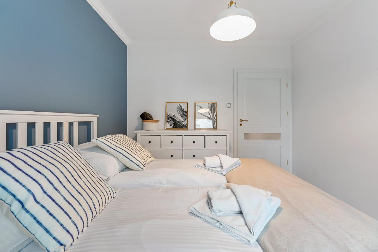 Wave Apartments - Nadmorze 2 กดัญสก์ ภายนอก รูปภาพ